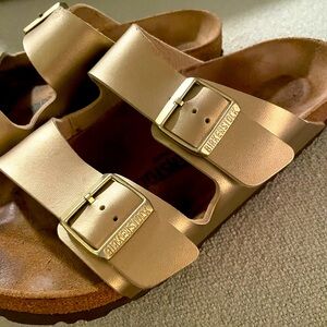 Gold metallic birks